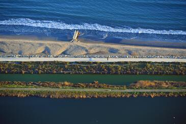 Camargue, France, Coastline erosion process © Etienne Pierart